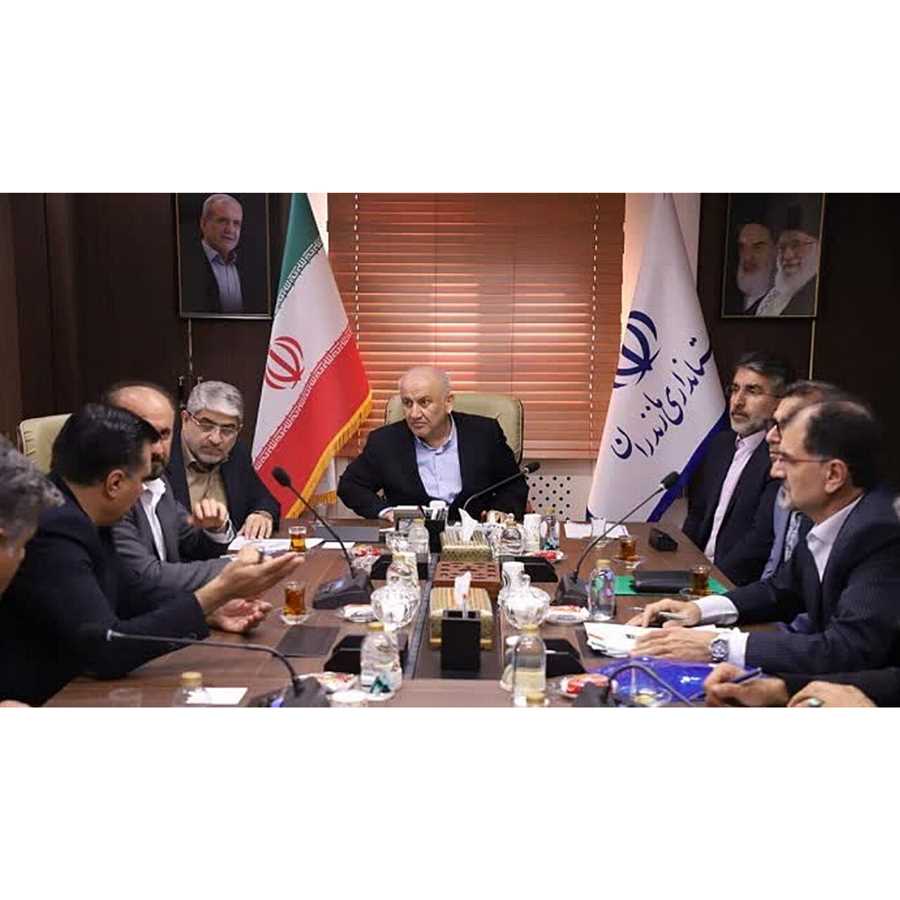 استاندار مازندران خواستار اقدام فوری برای اصلاح ورزشگاه نوشهر شد