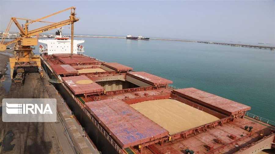 ۶۶۰ شناور با ۴۵۰ محموله کالای اساسی در بندر امیرآباد پهلو گرفت